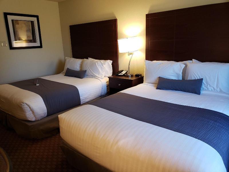 Cobblestone Inn & Suites - Меррілл Екстер'єр фото
