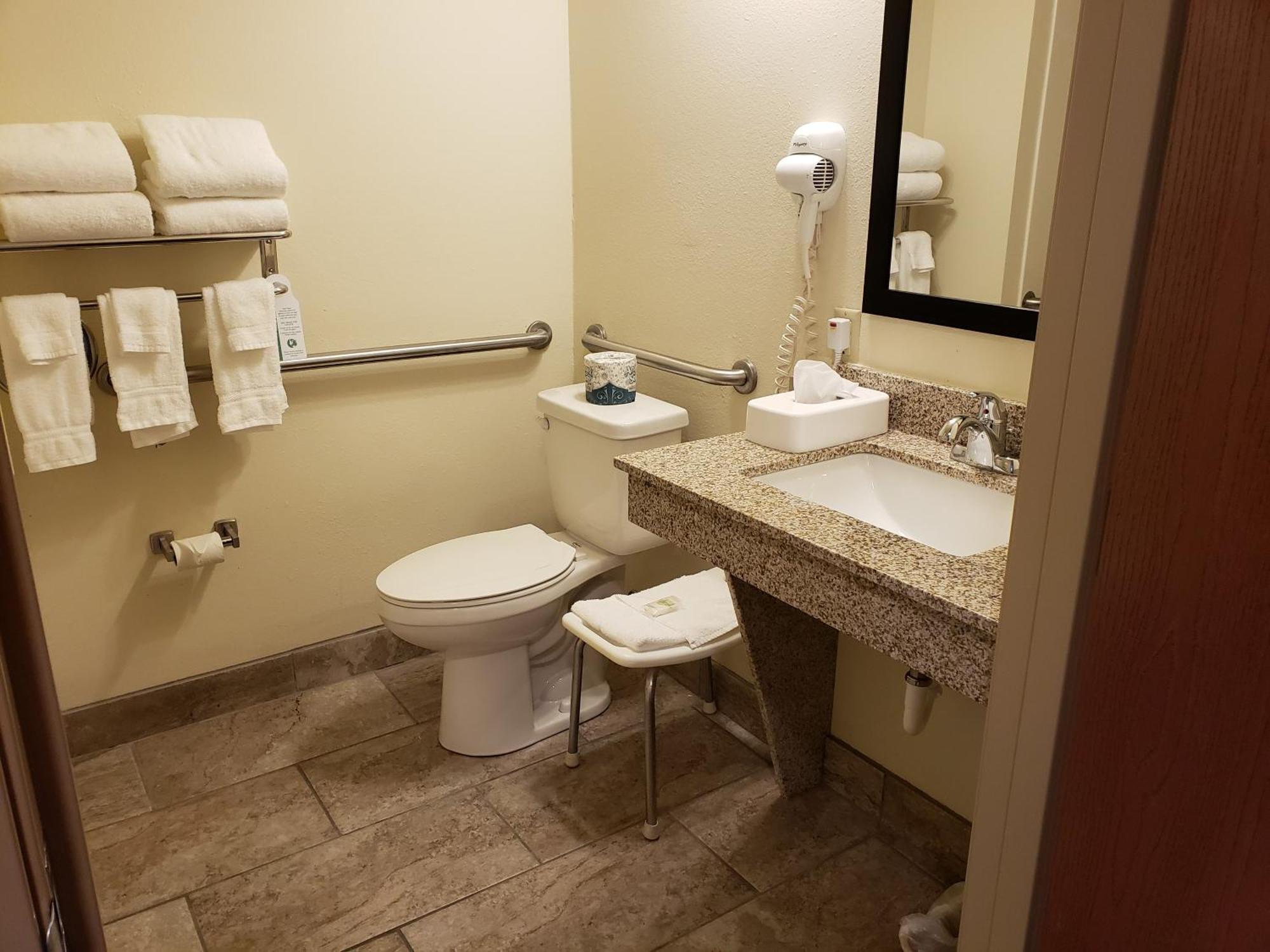 Cobblestone Inn & Suites - Меррілл Екстер'єр фото
